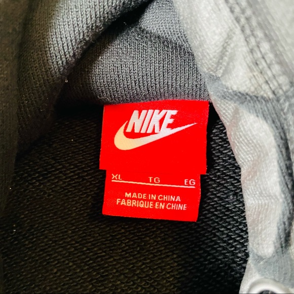 NWOT LeBron James Black Hoodie XL / VIRESCIT VULNERE VIRTUS - Picture 5 of 8